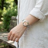CASIO カシオ レディース 腕時計 ベージュ シルバー 小さめ 収納ケース付き 女性 かわいい 学生 おしゃれ 海外モデル プレゼント ギフト 誕生日 就職祝い 成人 卒業 入学