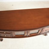 テレビ台 テレビボード 幅105cm アンティーク おしゃれ ローボード 完成品 TV台 木製 引き出し 脚付き 収納家具 天然木 彫刻 PALMAアンティークブラウン マホガニーのTVボード105 ヨー 新生活