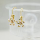 ピアス 金属アレルギー サージカルステンレス フック 落ちない 引っかからない 外れにくい フック シンプルで愛らしい桜のカラビナ型