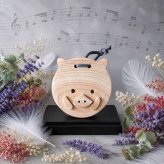 国産ヒノキのイノシシのカスタネット｜選べるゴム色5色｜木製楽器・子どもへの贈り物｜群馬交響楽団様使用