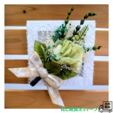 プリザーブドフラワー　アレンジメント　壁掛け　ミニフレーム　花束風アレンジ　可愛い　おしゃれ　ディスプレイ　インテリア　ギフト　プレゼント
