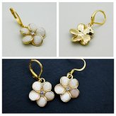 ピアス 金属アレルギー対応フック ステンレス 揺れる 花 フラワー レディース ピンクベージュ ゴールドカラー オフィス 片耳 1個売り