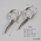 シルバー925 スネークピアス 蛇 フープピアス アニマルピアス 大ぶり ゴールド シルバー 個性的 ユニーク 大きめ かっこいい 緑の目 鱗 両耳2点 レディース 女性 金属アレルギー対応 イヤリング