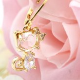 ピアス 金属アレルギー サージカルステンレス フック 落ちない 引っかからない 外れにくい フック 猫×ラインストーン ピアス カラビナ シンプル かわいい