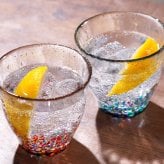 【 送料無料 】【 津軽びいどろ 金彩 ロックグラス 】 ロック カップ グラス ガラス ビードロ 日本製 青森 酒器 梅酒 サワー 焼酎 おしゃれ かわいい 名前入り 名入り ギフト 誕生日 プレゼント 人気 男性 女性 父 母 退職 還暦 古希 長寿 記念品 贈り物 おすすめ お祝い