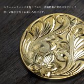 グリーンマーカー ゴルフマーカー ラウンド 丸 名入れ刻印無料 誕生石入れ 真鍮 還暦祝 強力ネオジウム磁石 オリジナル ハワイアンジュエリー BY THE SEA バイザシー 彼氏 夫 男性 メンズ 誕生日 プレゼント ハロウィン 【品番：GOLF-M-BR-1】