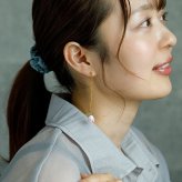 【在庫限り】小さなスズランのお花が揺れる 清楚＆可憐なロング チェーン ピアス 金属アレルギー対応 ステンレス製 小ぶり かわいい