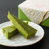 2027新春おせち料理　2人前二段重　自家製抹茶チーズケーキ付き【12/25(金）締切・12/31（木）お届け】