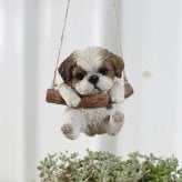置物 woobia ウービア 犬 小型犬 シーズー ぶら下がり 高さ13cm オーナメント 子犬 茶白 リアル 本物そっくり イギリス生まれ 職人手彩色 縁起物 戌年 玄関 インテリア 新築祝い 引っ越し祝い 開店祝い 出産祝い 誕生日 お祝い ギフト プレゼント 犬好き シーズー好き
