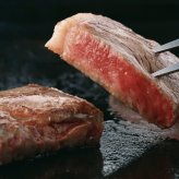 神戸ビーフステーキ　KBT-35【送料無料※一部地域を除く】牛肉  ギフト 御中元 御歳暮 御礼 結婚内祝 出産内祝 粗品 快気祝い 