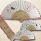 敬老の日 送料無料 名入れ 扇子 ねこあそび 差し袋セット ピンク 水玉 金魚 花柄 綿扇子 名前入り プレゼント 女性用 着物 浴衣 和小物 レディース 桜柄 和装 かわいい 記念品 ノベルティ 誕生日プレゼント 贈り物 ギフト おしゃれ お洒落 おすすめ /扇子/ ネコポス