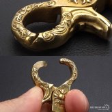 唐草 重厚 クロス キーリング キーホルダー キーフック クリップ 十字架 フレア アラベスク キーチェーン 鍵 小物 メンズ 男性