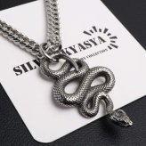 ステンレス スネークネックレス ヘビ ペンダントネックレス ダブル喜平チェーン 6面カット ごつめ シルバー 燻し アニマル ユニーク リアル 鱗 メンズ 男性 金属アレルギー対応