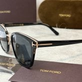 【並行輸入品】【正規品・新品 箱付き】TOMFORD トムフォード TF1248K FT1248K 01A イタリア製 サングラス メガネ 眼鏡 メンズ レディース TOM FORD トム フォード 伊達メガネ