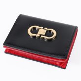 【スペシャルラッピング付き】フェラガモ Salvatore Ferragamo サルヴァトーレフェラガモ 二つ折り財布 小銭入れ付き ウォレット ダブル・ガンチーニ レディース ブラック レッド 220627 770769 001 0770769 折財布