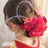 髪飾り 成人式 振袖 卒業式 卒業袴 結婚式 和装 白無垢 色打掛 七五三 前撮り 着物 ブライダル ウェディング ヘアアクセサリー ヘッドドレス 造花 アーティフィシャルフラワー プリザーブドフラワー かすみ草 水引 ダリア 赤 レッド ゴールド Ｕピン 花飾り セット お呼ばれ 結納 記念撮影 ギフト プレゼント 贈り物 誕生日 記念日 娘 孫 友達 姪っ子 お祝い ヘアピン 紅雅 べにみやび