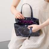 トートバッグ ラミネート 通販 サブバッグ レディース ミニ 小さめ コンパクト お弁当バッグ スクエア ハンド マチ付き 撥水 はっ水 通学 通勤 おでかけ ギフト プレゼント 雨の日 ROOTOTE オールシーズン お散歩 かわいい 可愛い おしゃれ お洒落