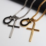 ステンレス 馬蹄ネックレス クロスネックレス ペンダント ホースシュー メタル ダブル喜平 細身 シンプル ゴールド シルバー 十字架 お洒落 黒 スター かっこいい メンズ 男性 金属アレルギー対応
