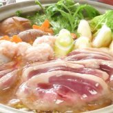 鴨鍋セット もも肉　3～4人前 冷凍発送 お鍋の作り方のレシピ入り 青森 あおもり お土産 青森土産 名産 青森県産 青森の味 畜産物 お買い得 訳あり ランキング 正月 御歳暮 ギフト プレゼント 贈答 比内地鶏スープ フランス鴨 かもなべ カモ鍋 冬【送料無料】