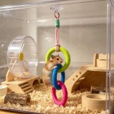ハムスター おもちゃ 吊り下げ 3連リング ゴム製 小動物 おもちゃ リング 玩具 ケージ 吊り下げ玩具 運動 遊び道具 ストレス解消 ハムスター用品 小動物用品 ペット用品