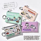 スヌーピー SNOOPY パスポーチ パスケース リール付き リールパスケース 定期入れ ICカード カードケース キーケース カラビナ付き 伸縮 キーリング 鍵入れ 小物入れ 小銭入れ ミニポーチ キーパスポーチ 女性 大人 中学生 高校生 かわいい おしゃれ キャラクター 通勤 通学