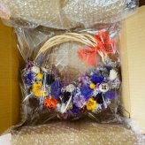 三日月のハロウィンフラワーリース プリザーブドフラワー ドライフラワー スワッグ インテリア プレゼント ギフト 秋 誕生日 壁掛け ドア 玄関 飾り ディスプレイ かぼちゃ パンプキン ジャックオーランタン 木の実 ハーフリース クレセントリース おしゃれ モダン かわいい パーティー 店舗 装飾 お祝い 2443 Lulu＊s ルルズ