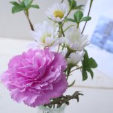 ≪受注制作≫ カーネーション デージー 魔法の水 マジカルウォーター インテリア 造花 ギフト プレゼント 仏前339