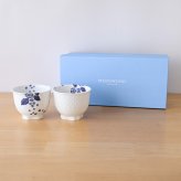 ウェッジウッド ストロベリー ブルーム インディゴ ジャパニーズティーカップ ペア 1053076 wedgwood  湯呑み 湯呑 ペア おしゃれ ブランド 高級 コップ ティーカップ ペアカップ 白 陶器 結婚祝い 内祝い 新築祝 誕生日 プレゼント ギフト 食洗機対応 引き出物 【正規品】