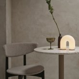 ferm LIVING ファームリビング アーチ型 Vuelta ヴエルタ ポータブル ランプ ポータブルライト持ち運び 間接照明 北欧インテリア LED 人気 ブランド おしゃれ 充電 照明
