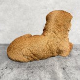 犬の置物 寝そべる秋田犬 横幅31cm woobia ウービア 大きい かわいい おしゃれ ガーデン インテリア オブジェ 可愛い プレゼント 北欧 玄関 雑貨 動物 モダン 面白い 庭 ギフト 屋外 家 リアル 玄関先 ガーデンオーナメント