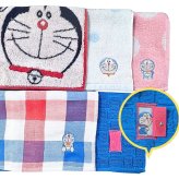 ドラえもん タオルハンカチ 25cm×25cm 5枚セット 綿100% 中国製 ワンポイント刺繍 どこでもドア 洗い替え通勤 通学 キャラクター雑貨 実用品ギフト