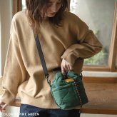 ショルダーバッグ KiU キウ K384 レディース メンズ ミニショルダーバッグ 巾着バッグ ハンドバッグ 2way 秋冬 撥水 斜めがけ 軽量 B6 ミニバッグ ショルダー 巾着 キルティング 大人 おしゃれ かわいい 通勤 普段使い 旅行 ブラック 黒 レオパード アイボリー グリーン