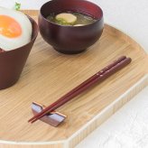 箸 お箸 はし おしゃれ かわいい 23cm カトラリー お弁当 大人 来客用 持ちやすい 木製 細い 先 細い 子供 すべらない 天然木製 先角 プチギフト 粗品 プレゼント 引き出物 まとめ買い おはし 和風 赤 桜 小桜箸 花柄