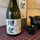 獺祭 純米大吟醸 磨き三割九分 720ml 化粧箱入 正規販売店｜日本酒 DASSAI39 四合瓶 誕生日 退職祝い お歳暮 ギフト 【送料無料※一部地域を除く】