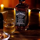 敬老の日【送料無料】ジャックダニエル 700ml 瓶 ウイスキー 定番 テネシー ブラウンフォーマン ギフト