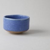 亀甲貫入 抹茶碗(青) 陶器 美濃焼 やきものの里から、暮らしを贈ります。　ギフト 食器 セット テーブルウェア