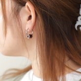 ハワイアンジュエリー ピアス 金属アレルギー対応 純チタンポスト シルバー925 コアウッド チューブ チャーム Lサイズ フープピアス クロッシングピアス 20G(ゲージ) 幅20mm レディース 誕生日 プレゼント ハロウィン 【品番：HE-SWP1002】