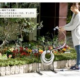 ホースハンガー アイアン スタンド式 ホースホルダー ホース掛け ホース収納 屋外用 ガーデニング 土に差し込む アンティーク クラシック おしゃれ ブラック 幅40cm 高さ79cm 粉体塗装 散水 水やり 省スペース 外構 エクステリア