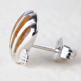 ハワイアンジュエリー コアウッド ピアス シェル コアウッド シルバー925 ロジウムコーティング キャッチ aumakua 20G ゲージ メンズ レディース 誕生日 プレゼント ハロウィン 【品番：045-62-01】
