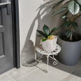 ガーデン エクステリア アイアン製プランタースタンド 脚付き ロータイプ「DECOR」(デコール) IF-N0038 高さ27cm 花台 鉢置き 鉢 プランター フラワースタンド スタンド ボード 鉄製 スチール おしゃれ 室内 インテリア