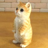猫　置物 リアル　シンお願いキャット　４　チャトラ　ネコ　動物オブジェ　ガーデン　オーナメント　店舗　カウンター　装飾　オブジェ　インテリア　玄関先　庭　ねこ好きさん人気ギフト　動物人気ギフト　クリスマスプレゼント　お誕生日祝い　母の日人気　父の日人気　敬老の日人気