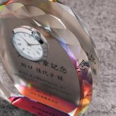  結婚祝 周記念 誕生祝 開店祝 退職祝 還暦記念 クリスタル時計 銀箔加工DTH-11 名入れ無料　