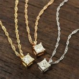 ダイヤモンド ネックレス 0.15ct プリンセスカット ペンダント プラチナ Pt900 華奢 シンプル レディース アクセサリー ジュエリー 誕生石 プレゼント ギフト 記念日