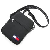 トミーヒルフィガー トミージーンズ クロスバッグ TOMMY HILFIGER TOMMY JEANS ショルダーバッグ クロスボディ 1.6L 斜め掛け ユニセックス メンズ レディース AM0AM13710 BDS 【ラッピング無料 誕生日 お祝い プレゼント ギフト 贈り物】 送料無料