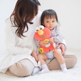 セサミストリート アクティビティトイ | 布製 おもちゃ オモチャ 玩具 トイ 音 ベビーカー 吊り下げ ぬいぐるみ 人形 ガラガラ にぎにぎ ラトル おでかけ ベビーグッズ  絵本