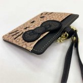 ハローキティ パスケース 定期入れ 黒 キティちゃん グッズ キャラクター サンリオ レオパード柄 ヒョウ柄 リボン ラメ かわいい レディース キッズ 通学 通勤 ICカードケース サンリオ正規ライセンス品