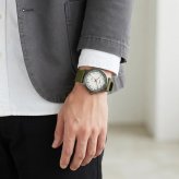 カシオ 腕時計 メンズ レディース カーキ グリーン ホワイト アナログ チープカシオ チプカシ レザーベルト 海外モデル 逆輸入 50m防水 薄型 軽量 シンプル 学生 仕事 誕生日 プレゼント CASIO 収納ケース付き 成人 卒業 入学