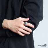 ステンレス 極太 ブラックリング 印台リング 燻し加工 アンティークリング メンズリング つや消し 指輪 マット シグネット ごつめ 太め プチプラ 高見え かっこいい 渋い 男性 金属アレルギー対応