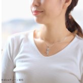 ハワイアンジュエリー ネックレス プルメリア シルバー ネックレス 可憐 プルメリア 3連 シルバー925 ロジウムコーティング ギフトラッピング可能 チェーン 長さ選べる 彼女 妻 女性 レディース プレゼント ハロウィン 【品番：CG-SP86308】