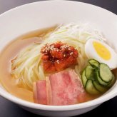 盛岡冷麺 オガタ監修 本場の味 岩手県産 牛骨スープ こだわり 麺 詰め合わせ ギフト 贈り物 お取り寄せ グルメ お中元 お歳暮 贈答用 麺類 郷土料理 焼肉店 監修